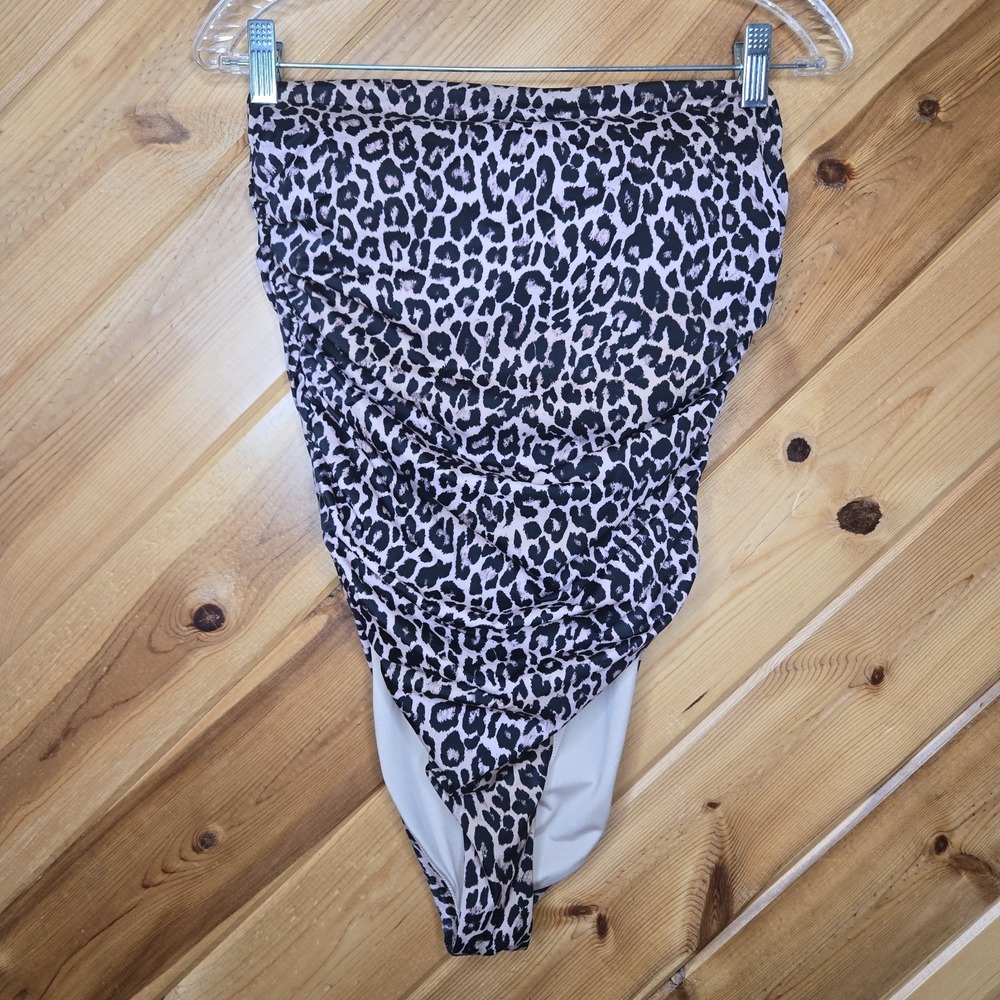 Victorias Secret Cheetah Print One Piece Strapless Swimsuit Large Sexy